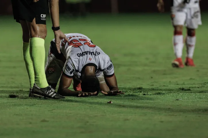 Fotos: Confira as imagens da goleada do Vitória no Barradão