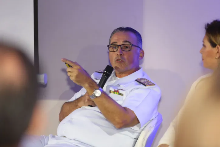 Almirante Antônio Cambra, comandante do 2º Distrito Naval
