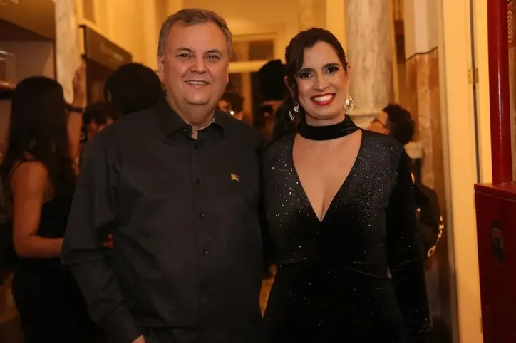 Guilherme Araújo e Fernanda Bahia