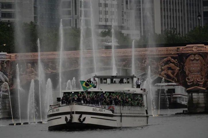 Brasilidade! Time Brasil encanta na abertura das Olimpíadas