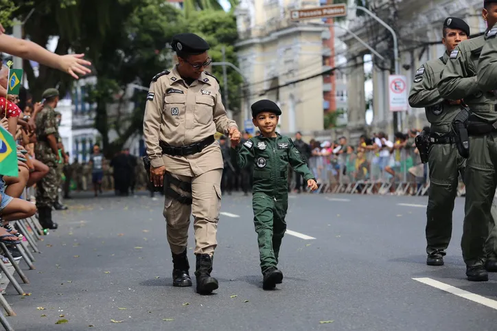 Confira tudo o que aconteceu no desfile de 7 de Setembro