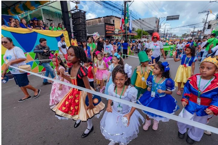 Desfile marca celebração dos 266 anos de emancipação de Camaçari