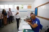 Candidatos e demais políticos votam em Salvador; veja fotos