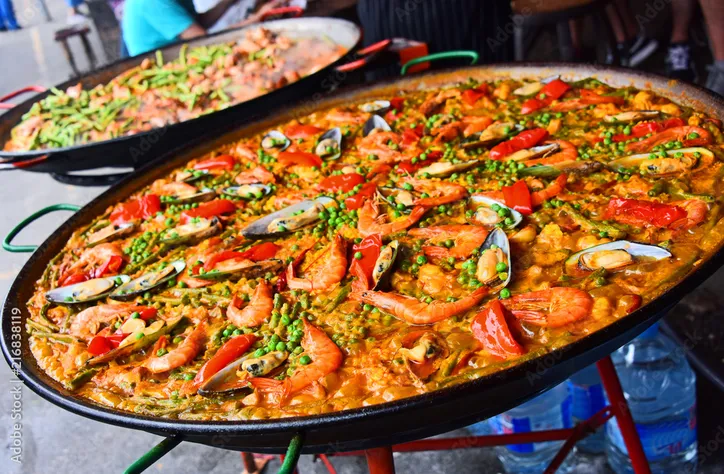 Com tradição espanhola, a paella brilha na Feira da Fraternidade