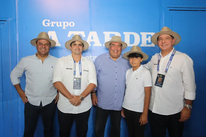 Luciano Simões Filho, João Mello Leitão, Sandro Régis e seu filho, e Luciano Neves