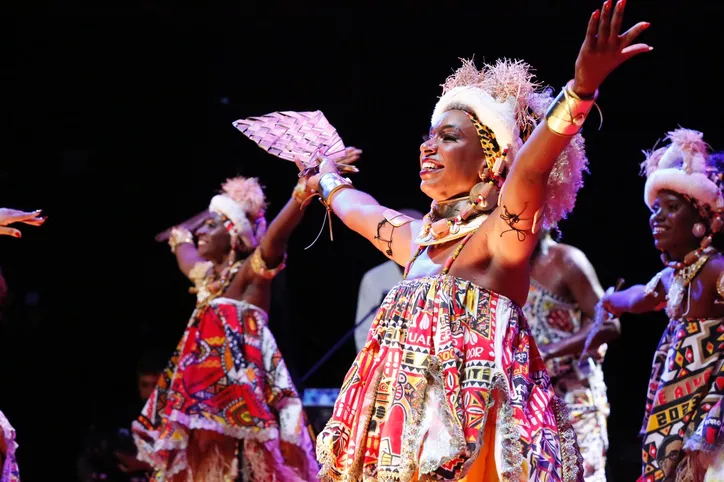 Ilê Aiyê celebra 50 anos com festa e um grito por igualdade