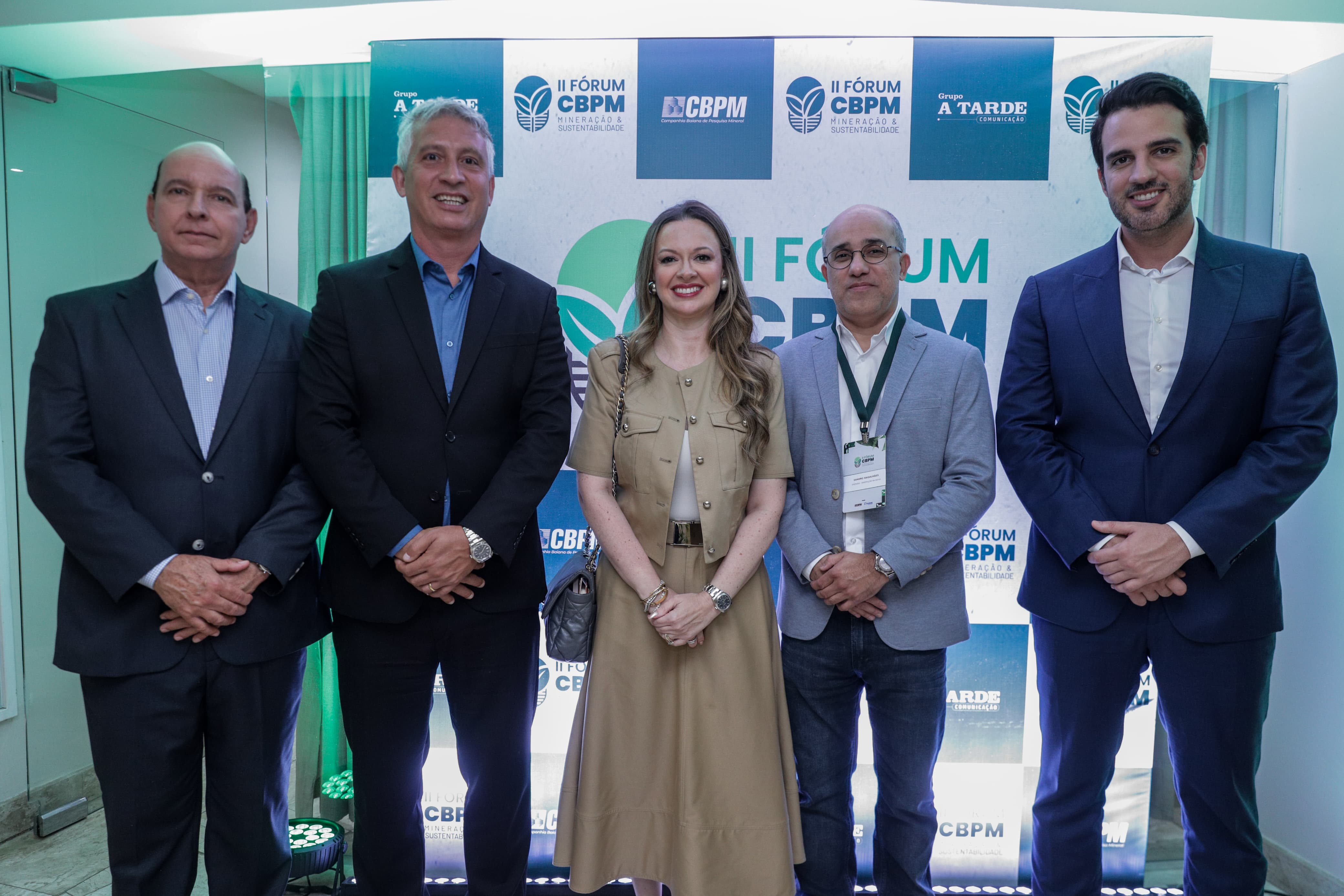 Luciano Neves (diretor de relações institucionais A TARDE), Henrique Carballal (presidente CBPM), Isabela Suarez (Fundação Baía Viva), Sandro Magalhães (presidente do SINDIMIBA), Carlos Borel (vice-presidente CBPM)