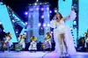 Daniela Mercury recebe nomes do Axé e canta hits no Pôr do Som