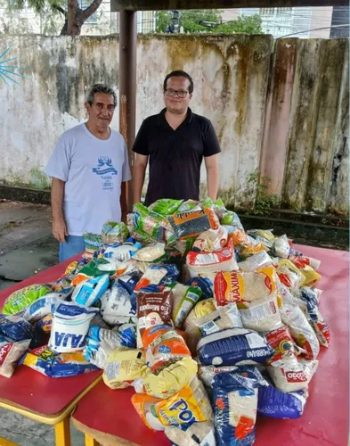 Fenagro arrecada 4 toneladas de alimentos e distribui para instituições