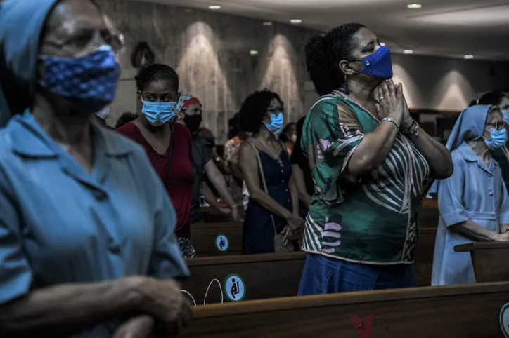 Santuário de Santa Dulce celebra missa de Natal; veja fotos