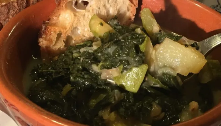 Prato com a cavolo nero
