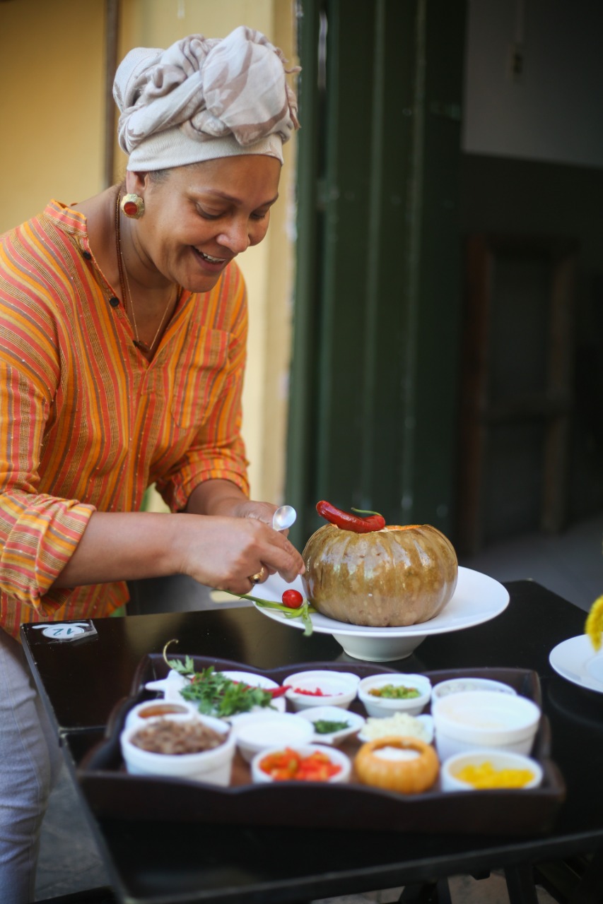 A chef Takuye Costa