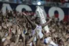 Torcida do Bahia na coreografia após o gol de Mugni