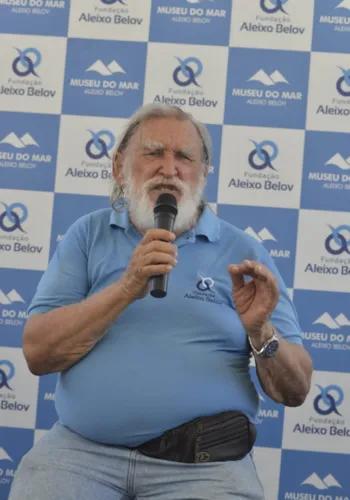 Chegada do velejador Aleixo Belov a Salvador neste sábado, 12