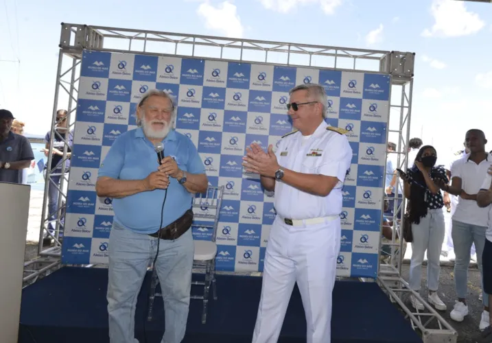 Chegada do velejador Aleixo Belov a Salvador neste sábado, 12