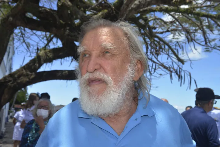 Chegada do velejador Aleixo Belov a Salvador neste sábado, 12