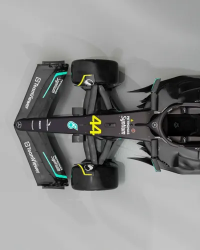 Mercedes apresenta novo carro para temporada 2023 da F1