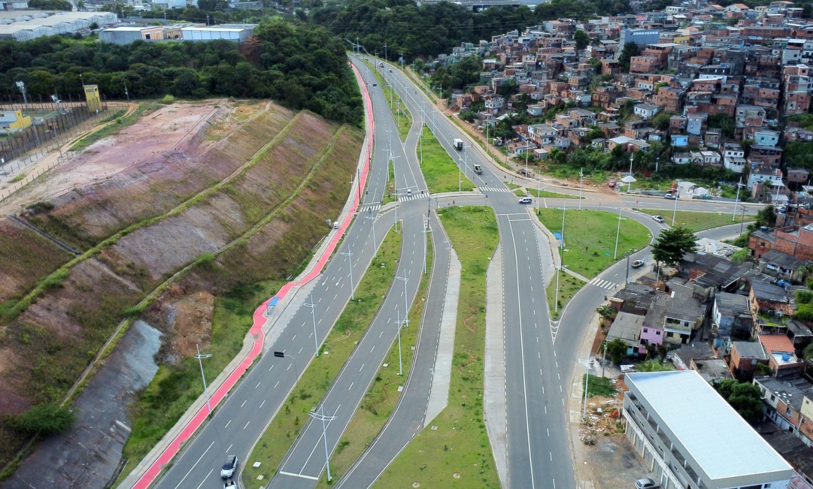 Governo entrega conclusão da Linha azul e trecho da Av. 29 de Março