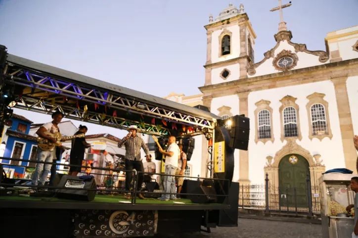 Centro Histórico reúne tradição em 1° dia de festa 