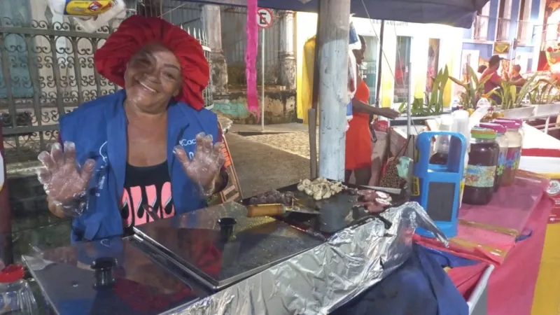 Elisabeth Freitas é vendedora ambulante há mais de 10 anos no Pelourinho