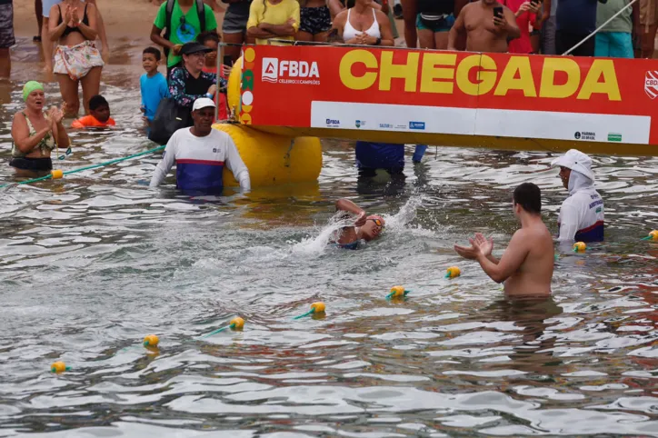 Confira imagens da 53ª edição da Travessia Mar Grande-Salvador