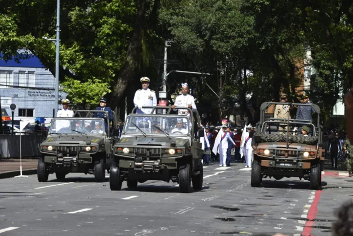 Confira imagens do 7 de Setembro em Salvador