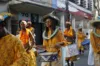 Blocos afro fazem carnaval antecipado e arrastam multidão em Salvador