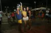 Foliões cutem carnaval em Itapuã