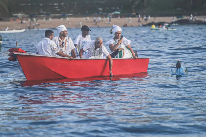 Confira as belas imagens da Festa de Iemanjá