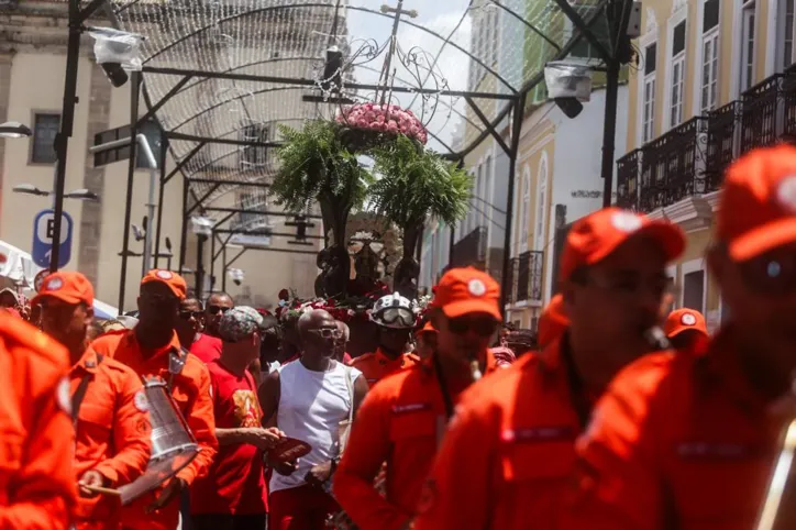 Confira fotos da Festa de Santa Bárbara no Pelourinho