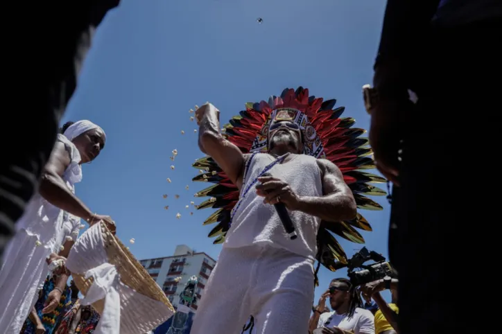 Confira fotos de Carlinhos Brown no Arrastão do Carnaval