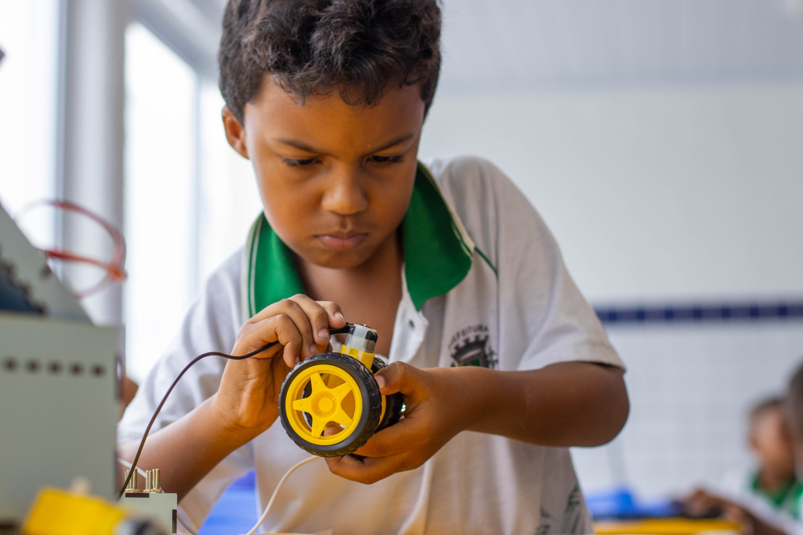 Escolas da Bahia são contempladas com programa de educação tecnológica