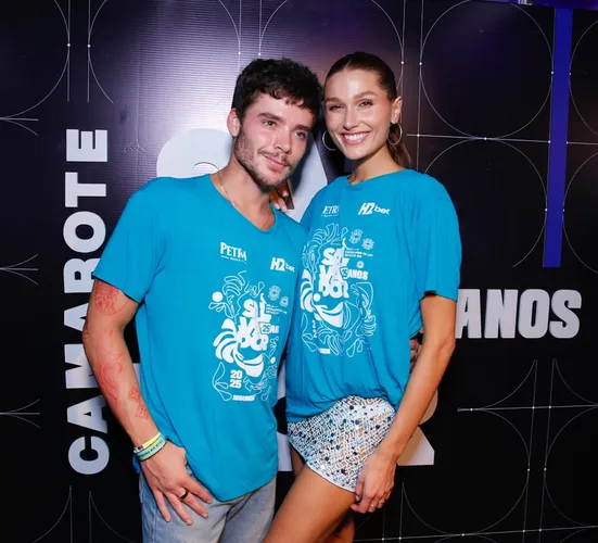 Sasha e João Lucas