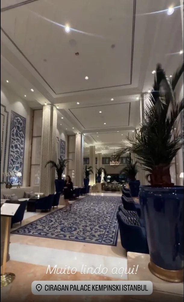 Diária de R$ 30 mil: Lore e Léo curtem férias em destino luxuoso