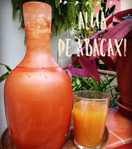Bebida fermentada feita geralmente com milho ou abacaxi e adoçada com rapadura ou açúcar mascavo
