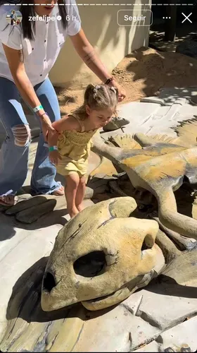 Zé Felipe na Bahia com os filhos