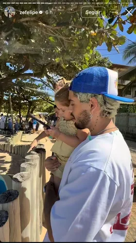 Após ser vaiado, Zé Felipe volta à Bahia com os filhos; veja
