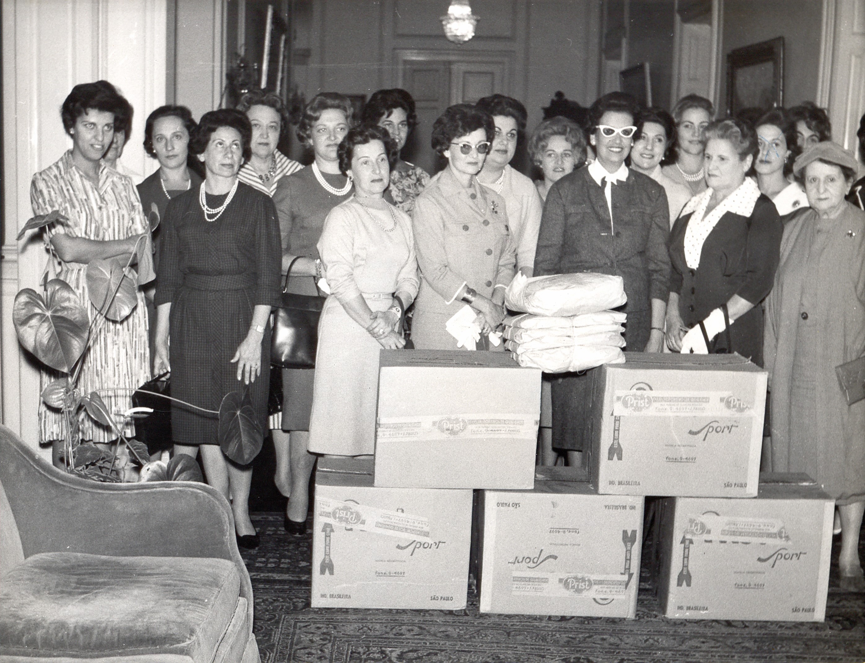 1958 - Criado o Comitê Feminino, que promove ações assistenciais e organiza eventos de arrecadação para a construção do hospital. É o embrião do Voluntariado Einstein.