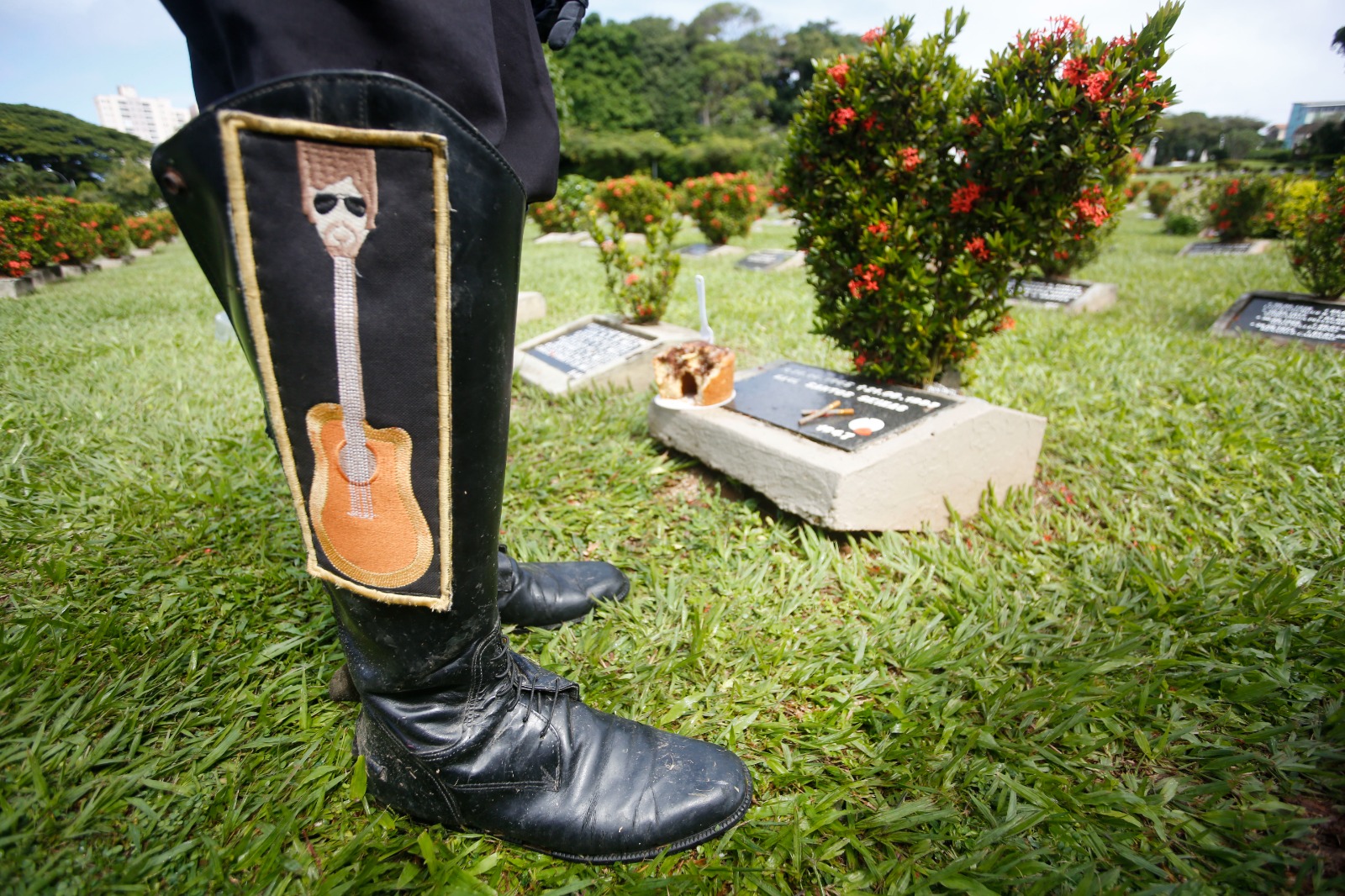 Fãs de Raul Seixas homenageiam o Rei do Rock Brasileiro em Salvador