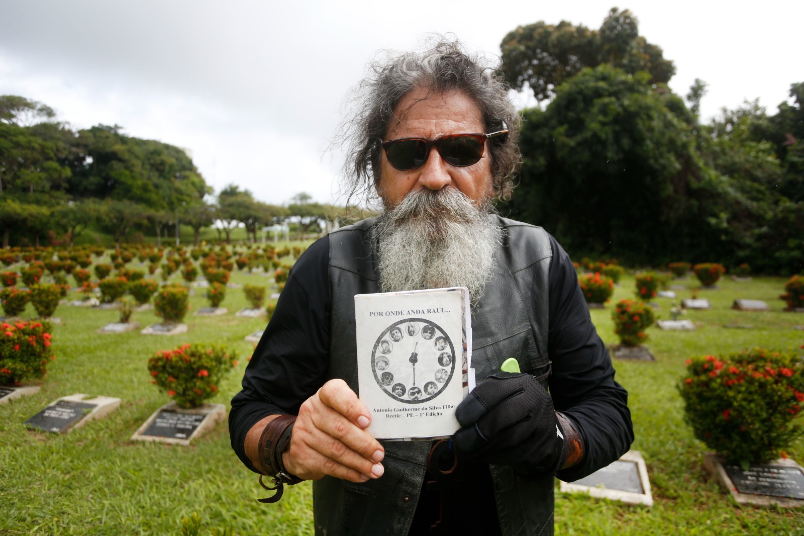Fãs de Raul Seixas homenageiam o Rei do Rock Brasileiro em Salvador
