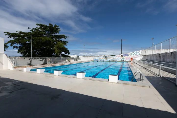 Piscina semiolímpica