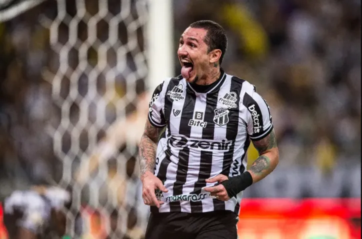 Ex-Bahia desfalcam o Ceará em duelo decisivo diante do Esquadrão