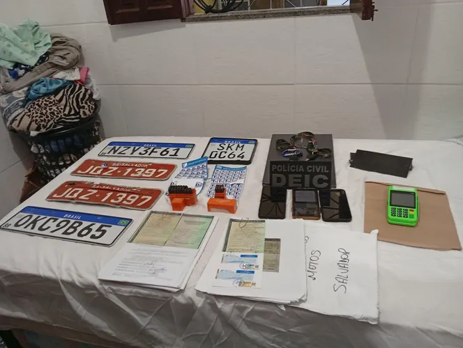 Polícia desmantela quadrilha que fraudava documentos de carros