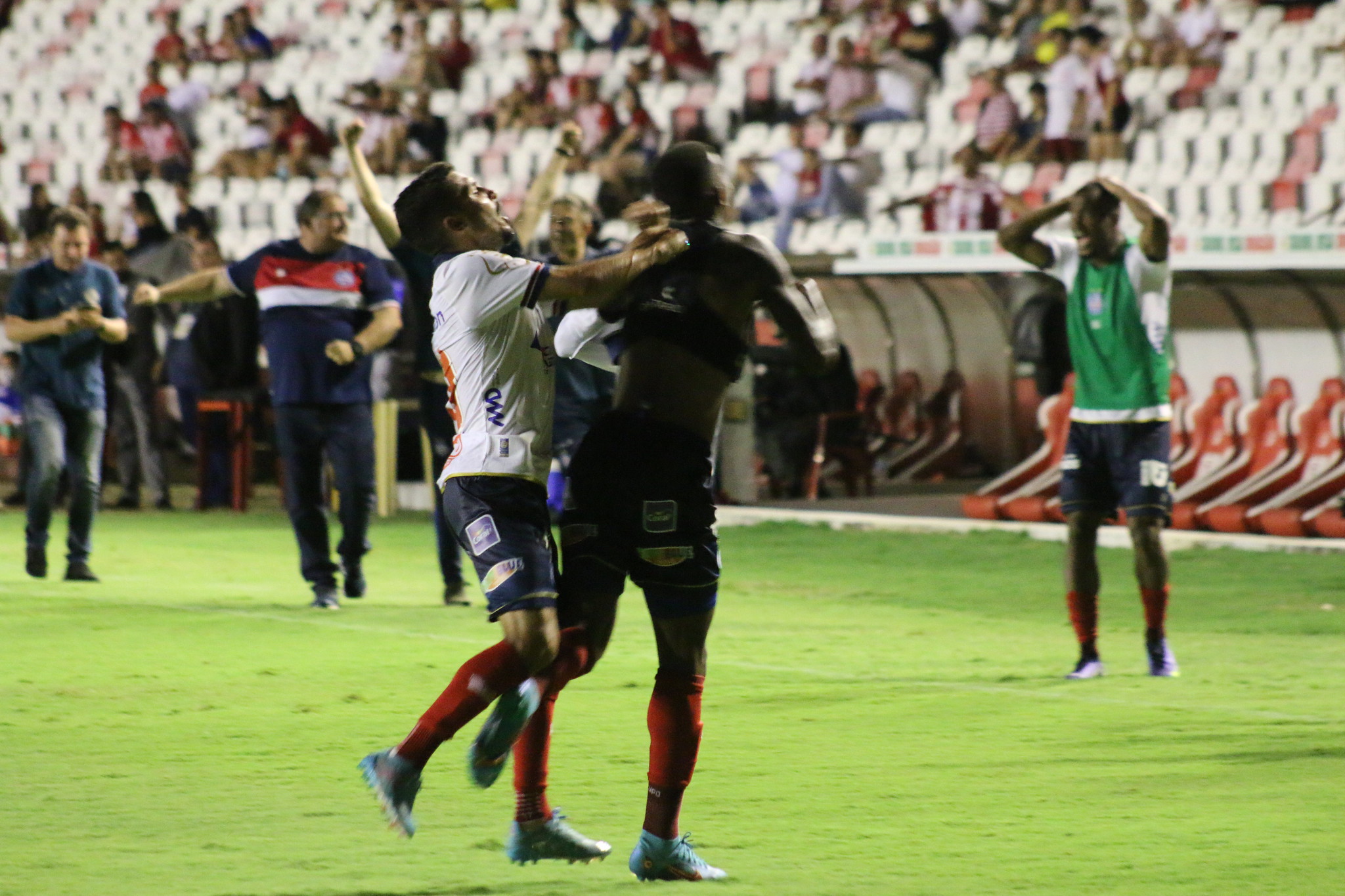 Bahia tenta encerrar jejum de vitórias em Recife contra o Retrô