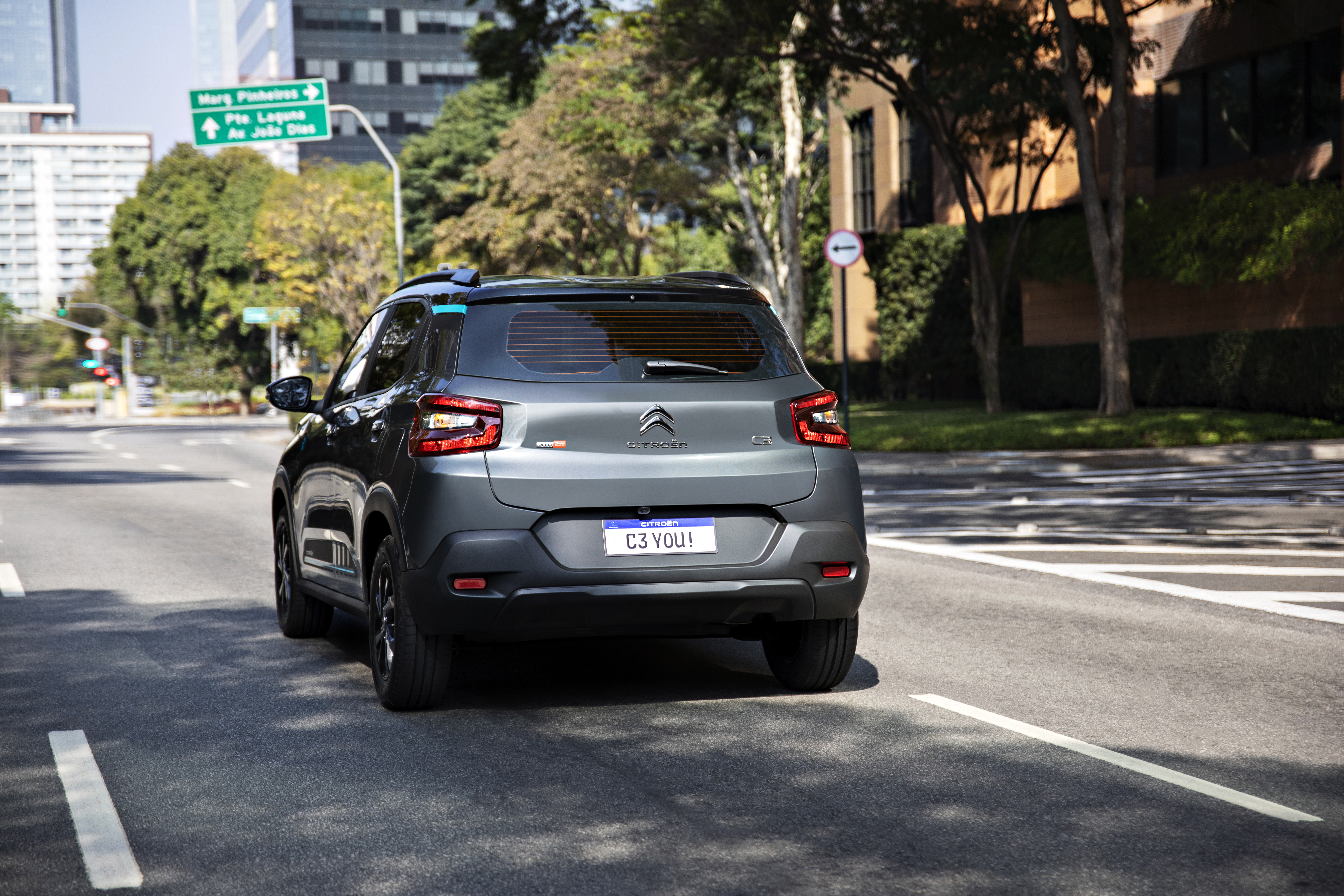 Citroën lança C3 2026 com versão XTR e painel digital de 7”