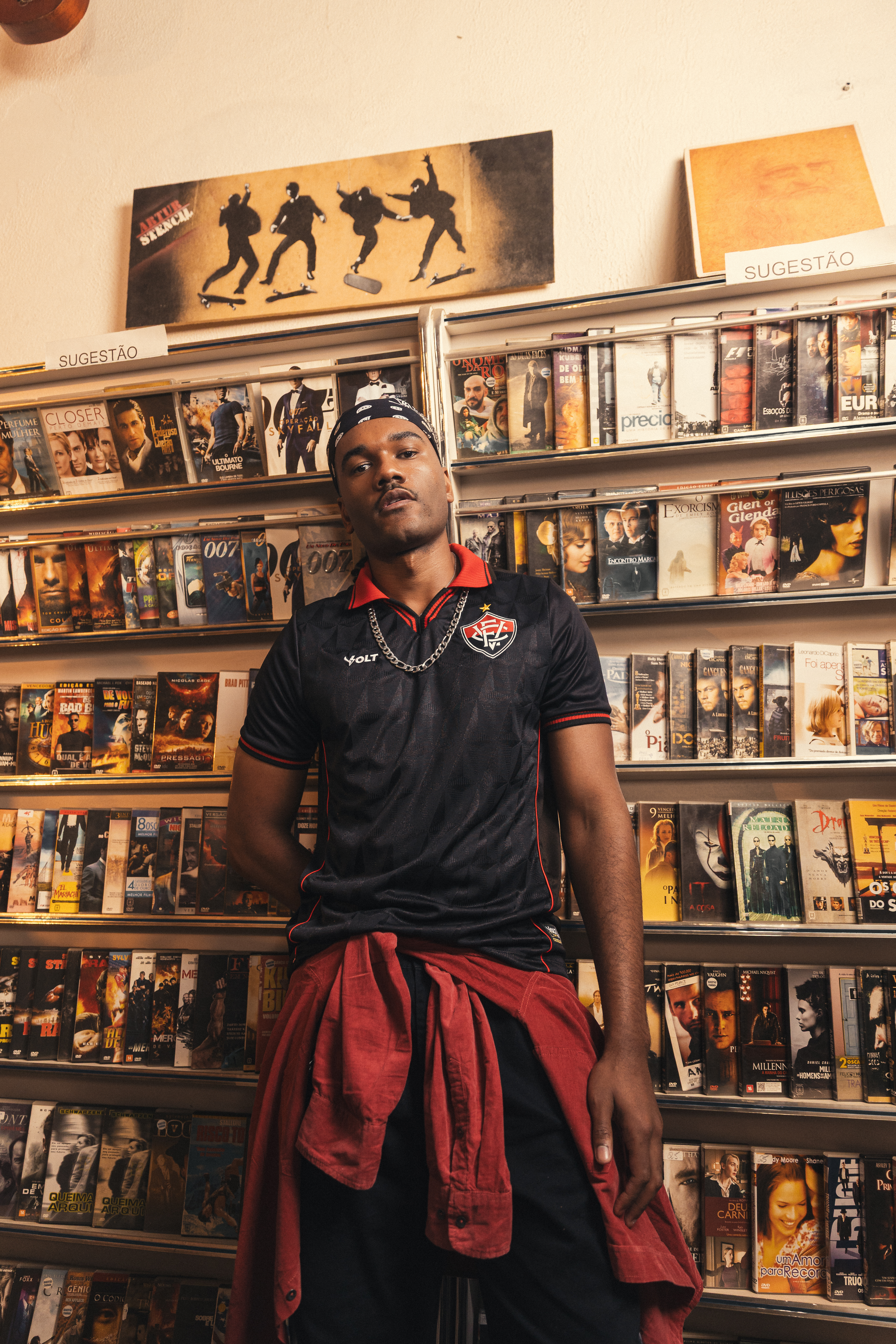 Inspirado nos anos 90, Vitória lança novo terceiro uniforme