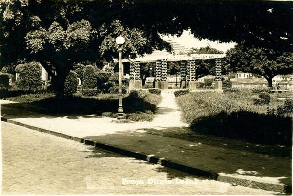 Praça Olinto Leone
