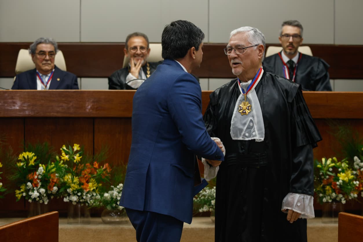 Justiça do Trabalho reconhece legado de A TARDE com honraria máxima