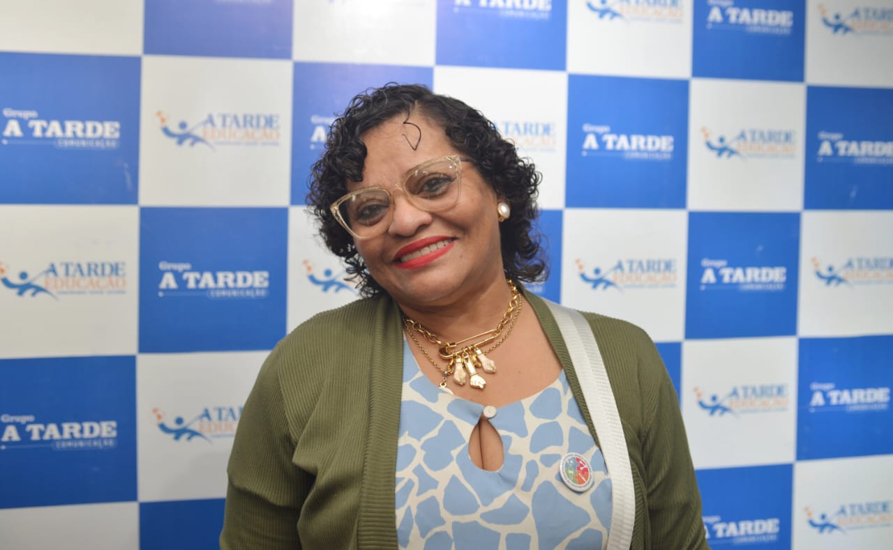 Maria de Fátima Costa, diretora do NTE 26
