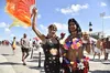 Multidão lota o Farol da Barra para celebrar 22ª Parada LGBT da Bahia
